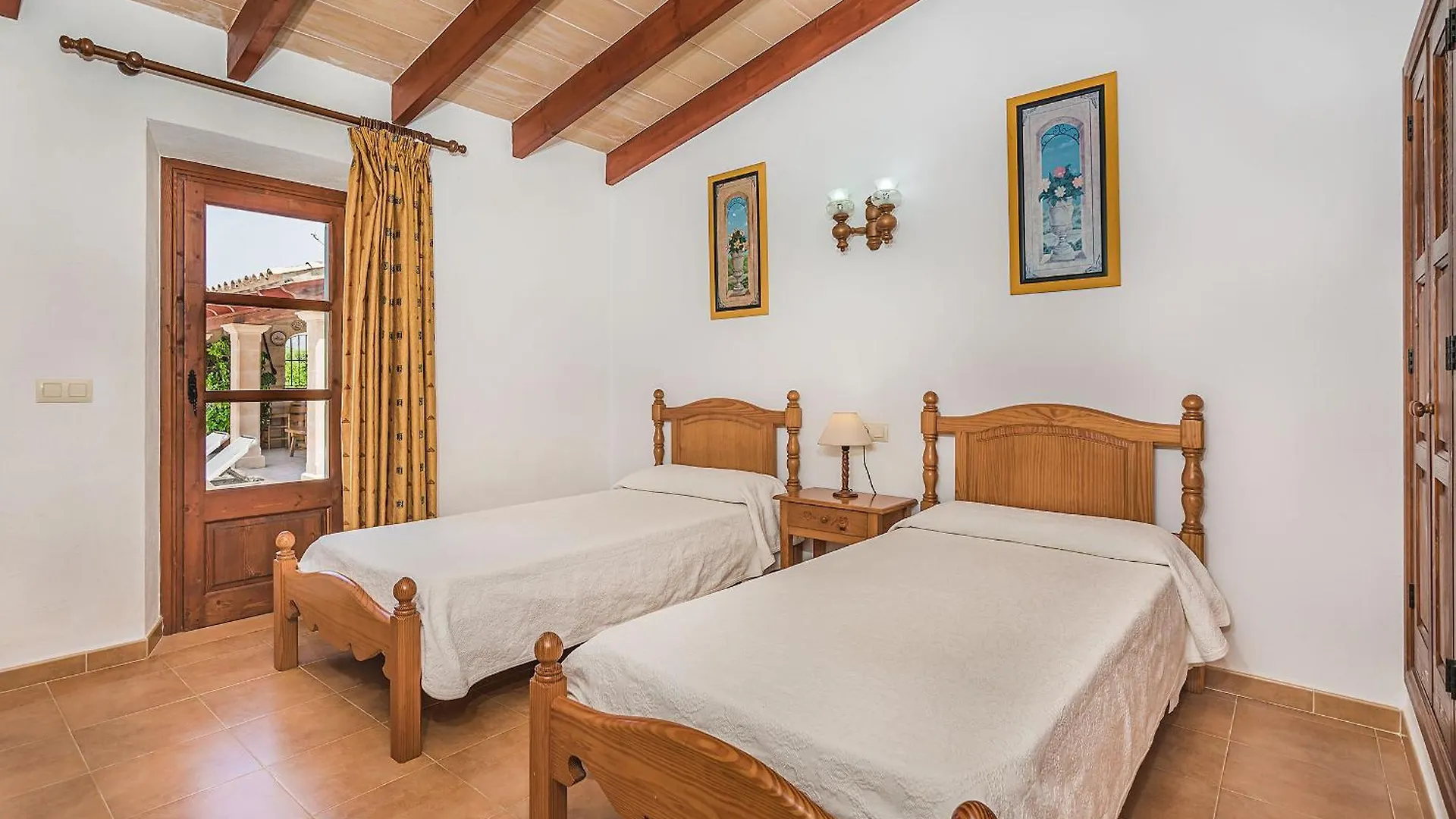 Malagarba Vila Pollença 0*,  Espanha